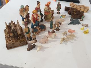 PESEBRE CON TIENDAS Y FIGURAS