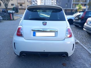 Abarth 500 1.4 T-Jet 2011