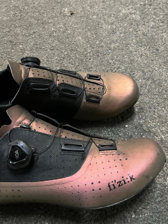 Botas fi’ziq Tempo