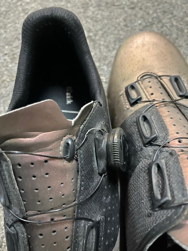 Botas fi’ziq Tempo