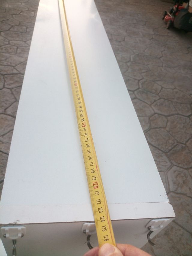 Espositore con ruote. Gondola