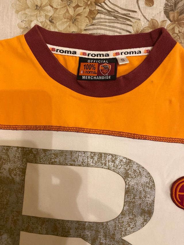 Maglietta as Roma