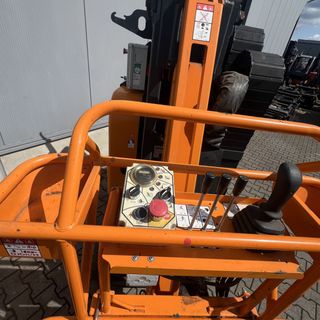 PLATAFORMA MASTIL VERTICAL 10 M SEMINUEVA