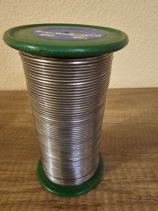 Hilo de estaño-plomo