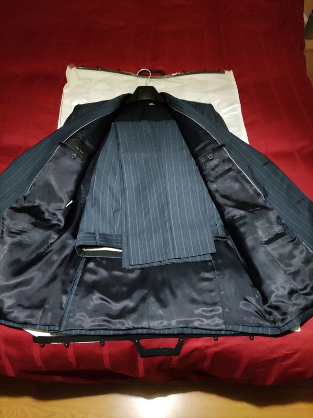 Traje caballero corte moderno 2 botones