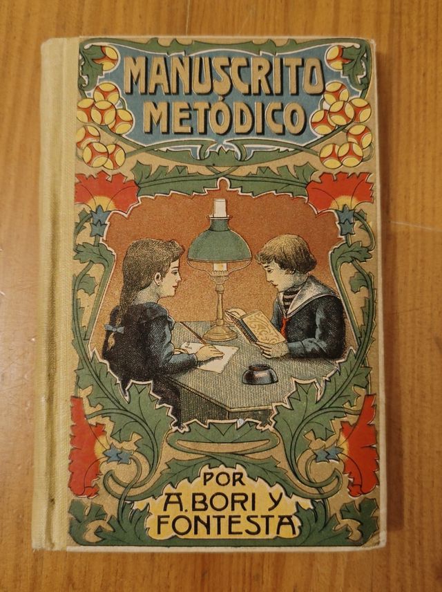 Libro escolar antiguo manuscrito metodico