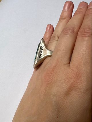 Anillo Uno de 50 con swarovski NEGOCIABLE