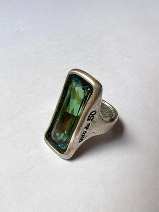 Anillo Uno de 50 con swarovski NEGOCIABLE