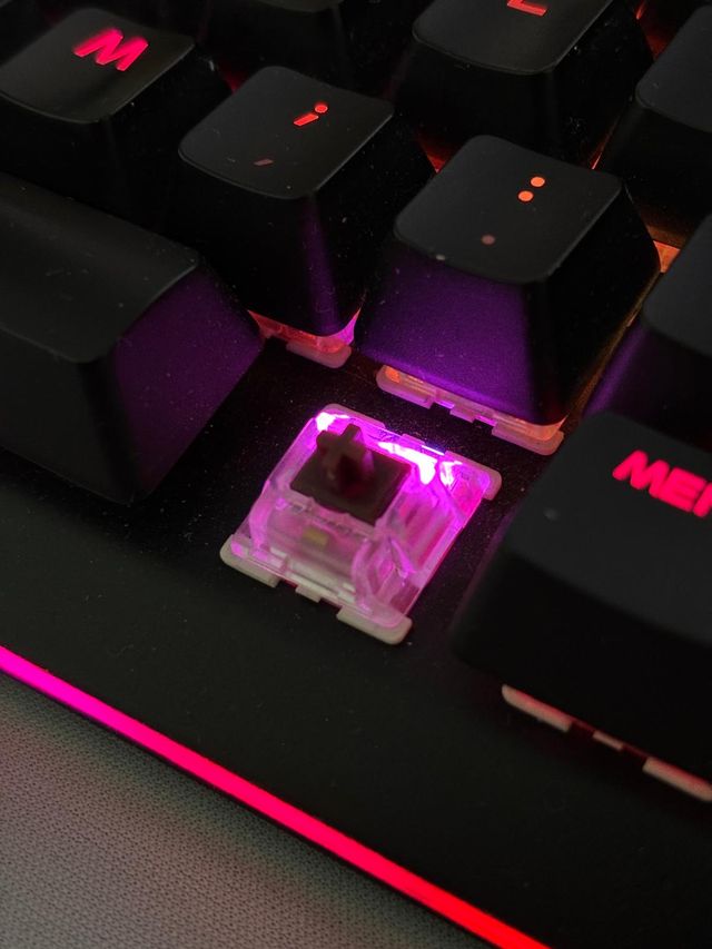 Teclado Mecánico Gaming DREVO BladeMaster TE con Ñ