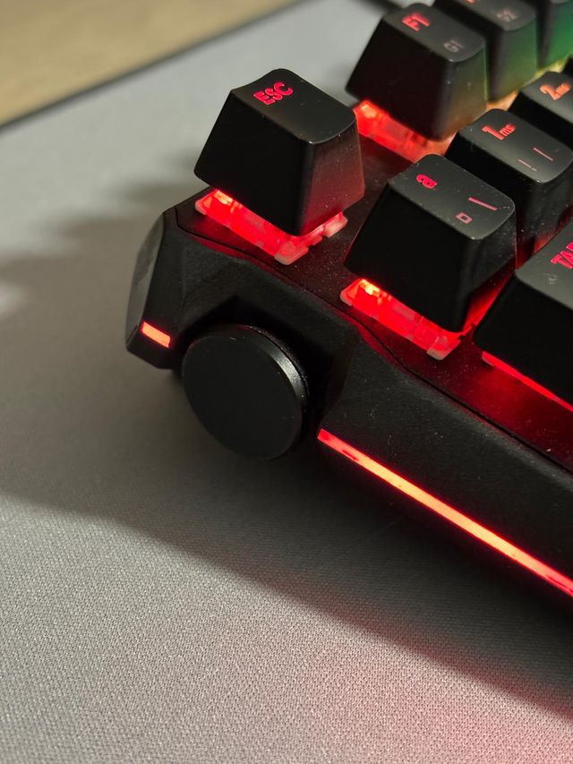 Teclado Mecánico Gaming DREVO BladeMaster TE con Ñ