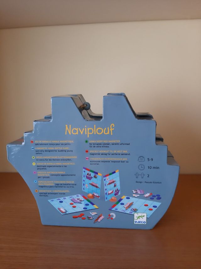 Juego de mesa  Batalla naval.