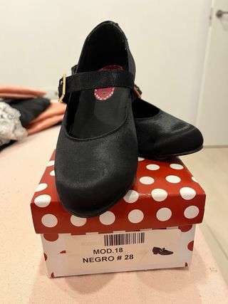 Zapato raso tacon negro niña 28