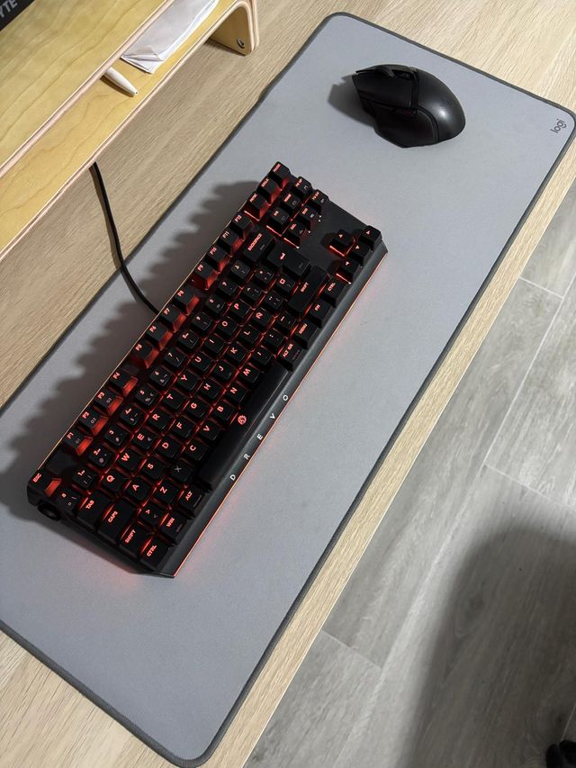 Alfombrilla Logitech Desk Mat 70cm x 30cm