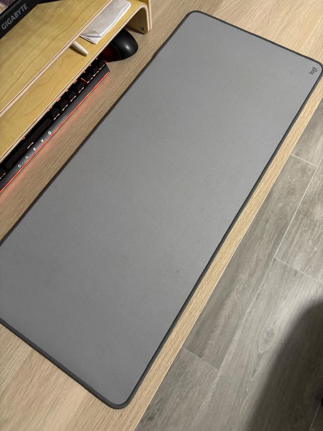 Alfombrilla Logitech Desk Mat 70cm x 30cm