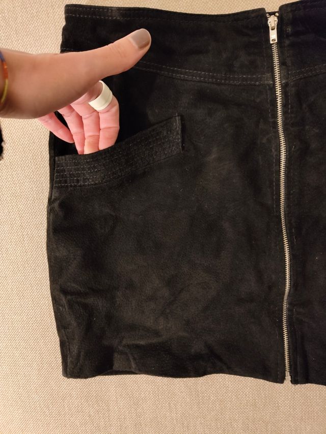 Minifalda piel Mango