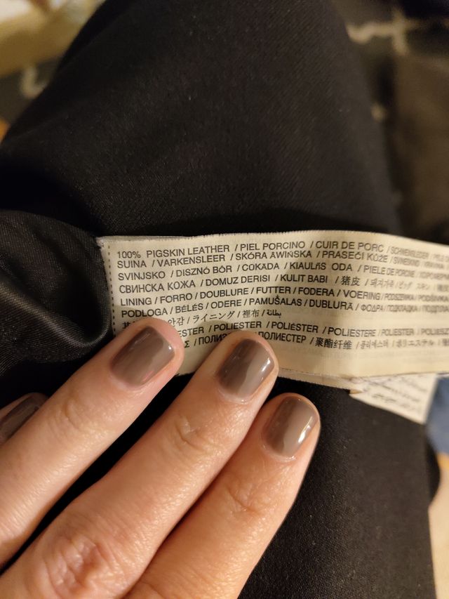 Minifalda piel Mango