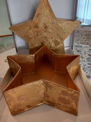 Scatola stella dorata di natale 
