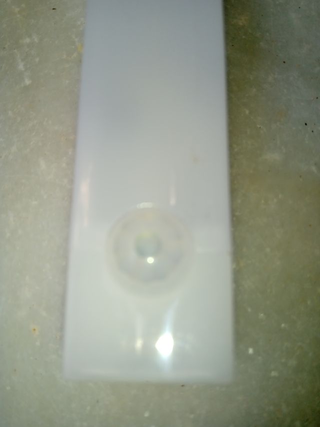 REGLETA  LUZ  CON  SENSOR