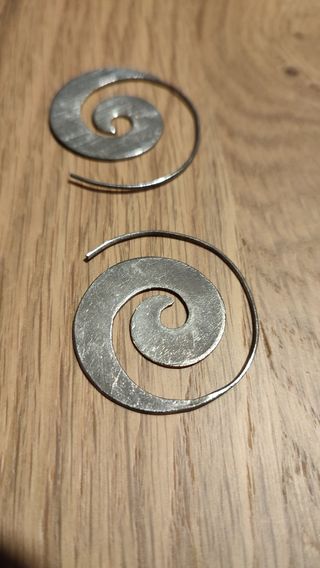 Pendientes aro espiral plata