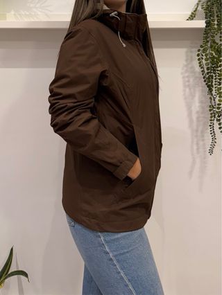 Chaqueta impermeable marrón Quechua M