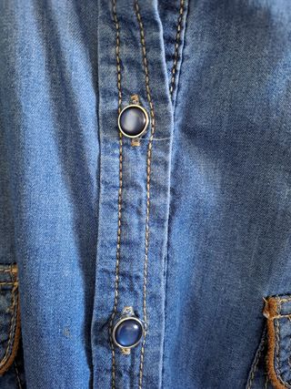 Camisa vaquera de mujer con coderas