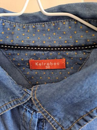 Camisa vaquera de mujer con coderas