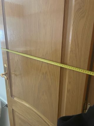 Puertas madera maciza