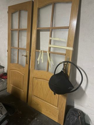 Puertas madera maciza