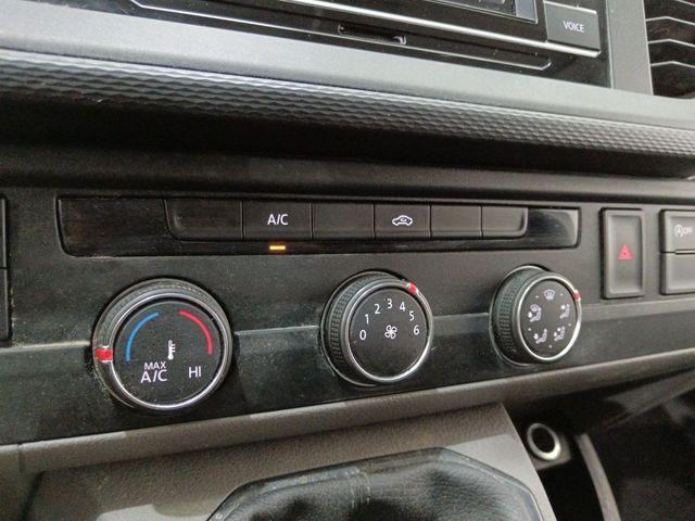 Volkswagen Transporter 2.0 TDI L1H1