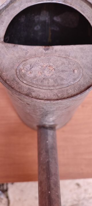 Brocca in ferro vintage
