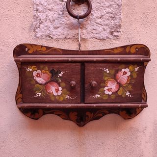 Porta chiavi in legno stile rustico 