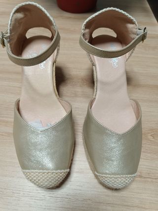 Zapatos esparteñas de piel 