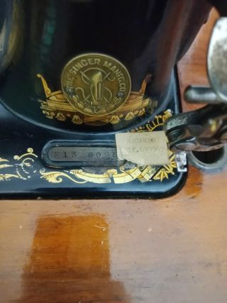 Antigua Maquina de coser singer