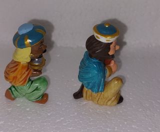 2 statuine presepe piccole in plastica