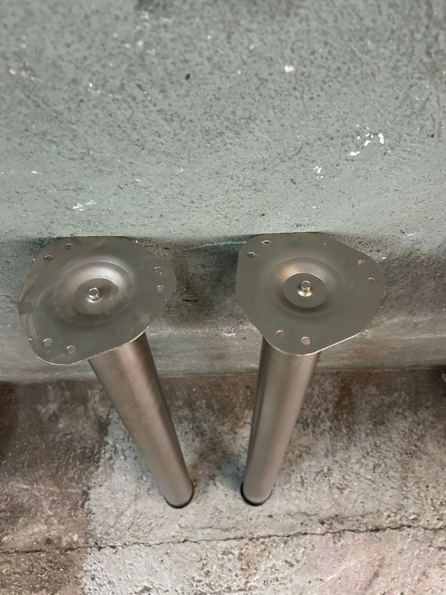 Mesa de escritorio en forma de "L"