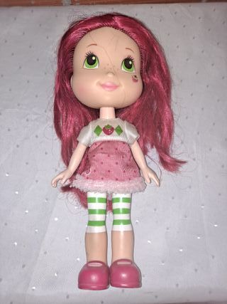 Muñeca Tarta de fresa con olor