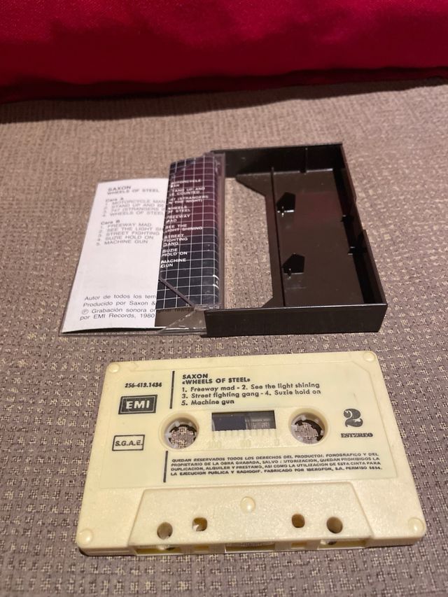 casette SAXON WHEELS OF STEEL

