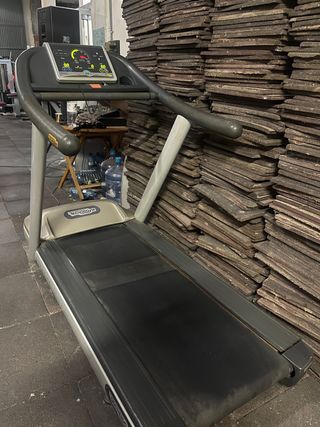 Cinta de correr tecnogym 6cv