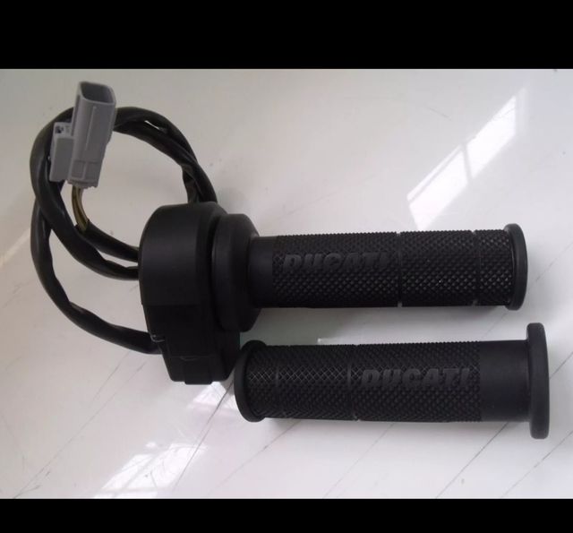 Manopole multistrada V4S non riscaldate