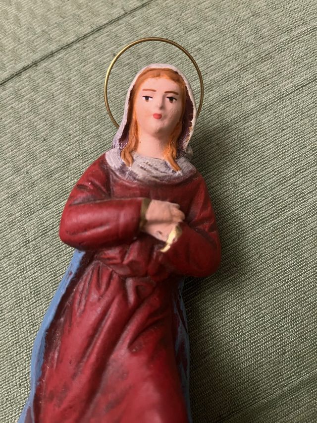 Figura portal belén Serrano: virgen Maria