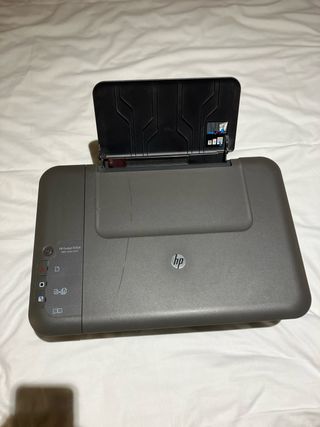 Fotocopiadora /impresora negra HP 