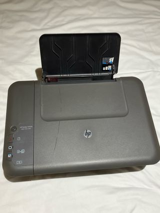 Fotocopiadora /impresora negra HP 