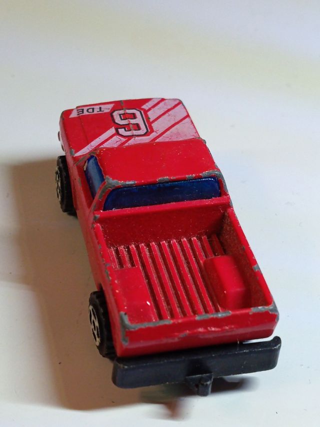 COCHE 4X4 PICKUP 1/64