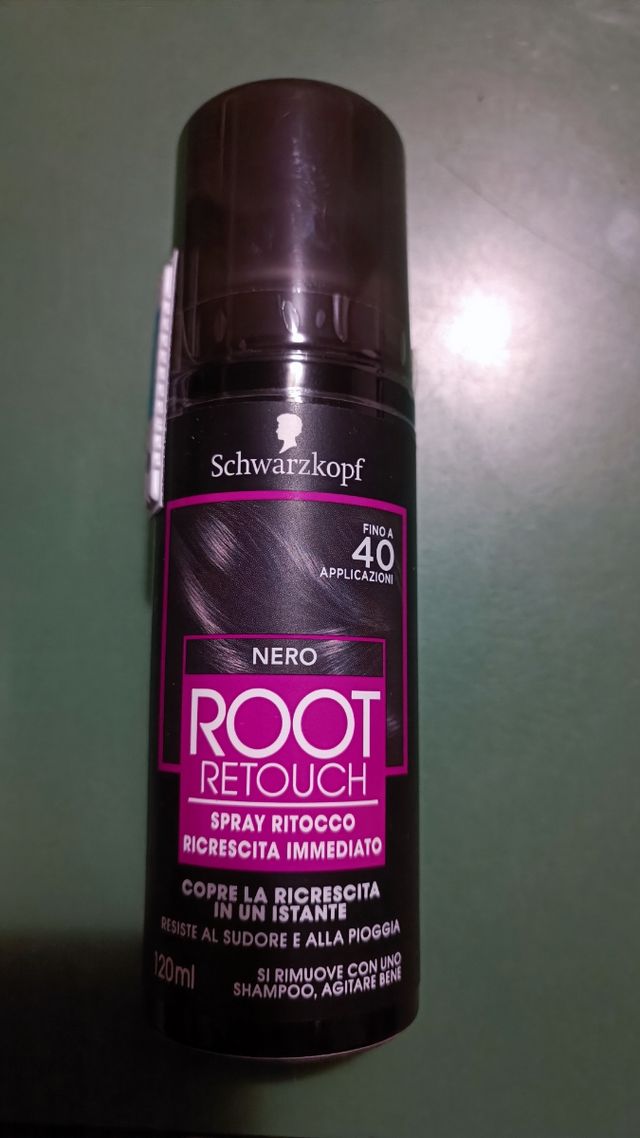 Creme antietà Nivea e spray ritocco nero