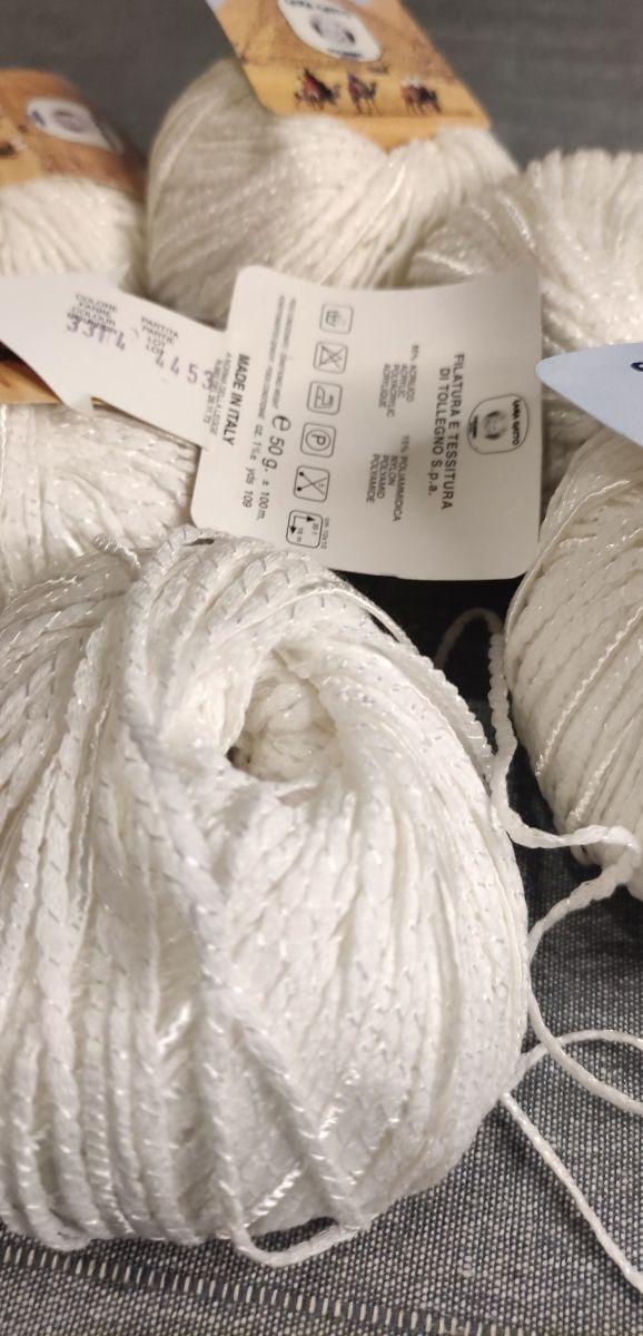 Lotto 6 pz. filati bianco lana gatto sfinge