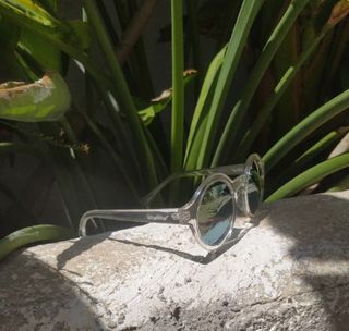 Gafas de sol transparentes con cristal verde