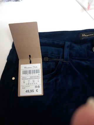 Pantalón terciopelo MassimoDutti