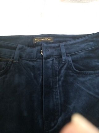 Pantalón terciopelo MassimoDutti