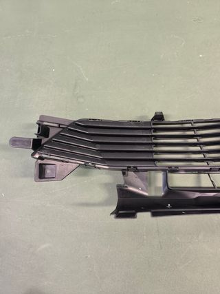 Rejilla  Peugeot 5008