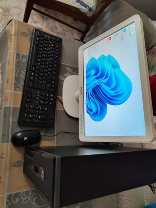 HP CORE I5 16GB W11 SSD MONITOR 20 WIFI AC BT